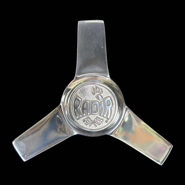 Radir Solid Spinner, three-bar knock-off style