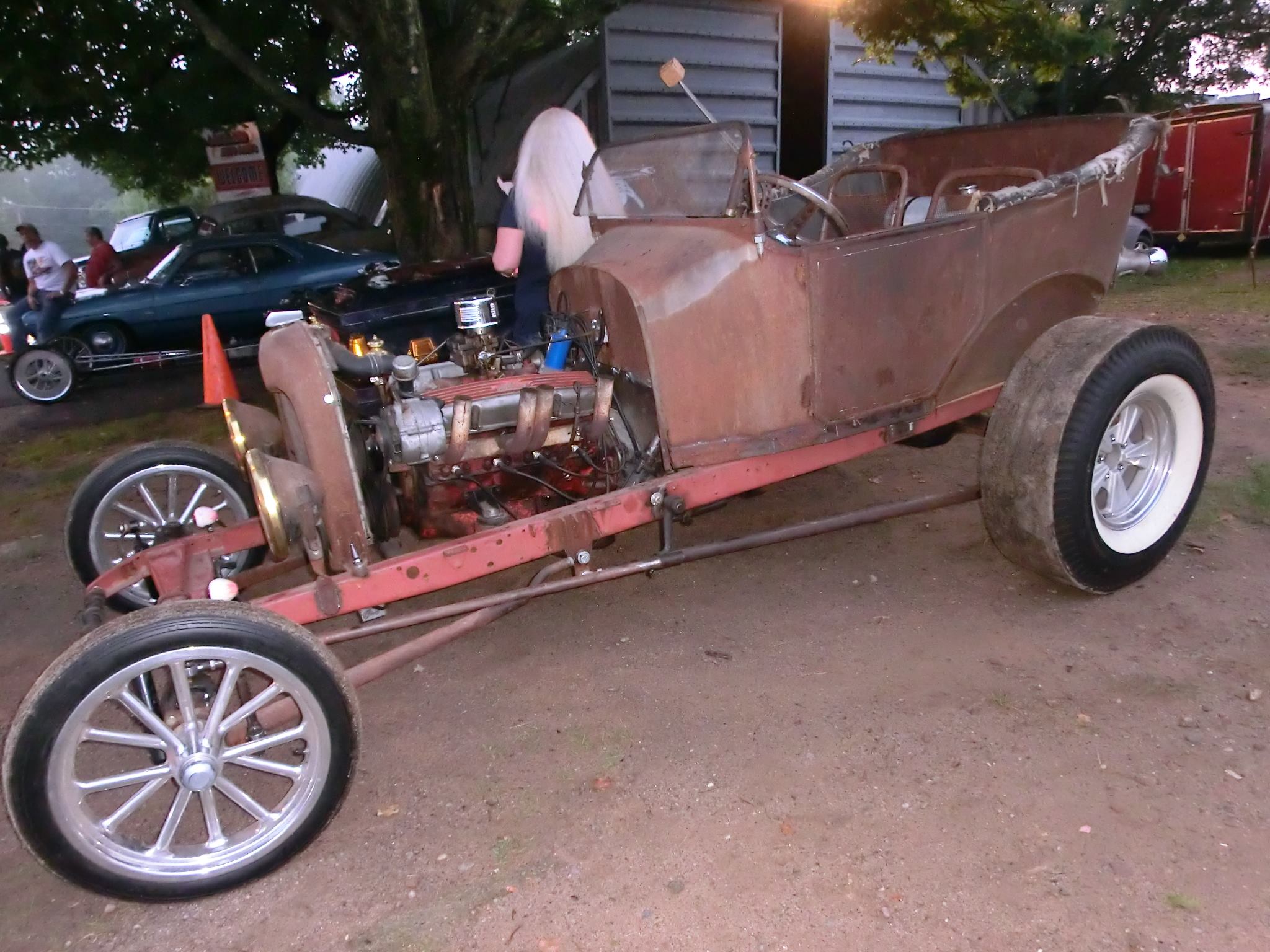 Rusty patina T-bucket project car, in-progress build